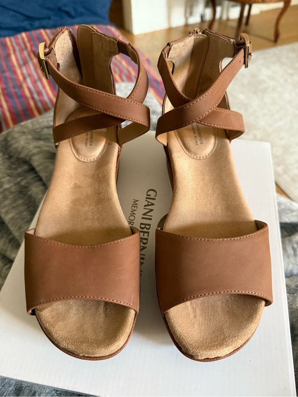 Giani Bernini Women's Ellenaa Cognac Nubuck Wedge Zipper Platform Sandals 7M
